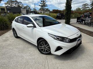 2022 Kia Cerato BD MY22 Sport+ White 6 Speed Sports Automatic Hatchback.