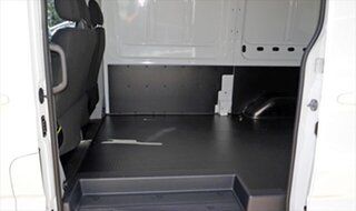2026 LDV Deliver 9 MY24 MWB Mid Roof Blanc White 8 Speed Automatic Van