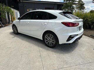 2022 Kia Cerato BD MY22 Sport+ White 6 Speed Sports Automatic Hatchback