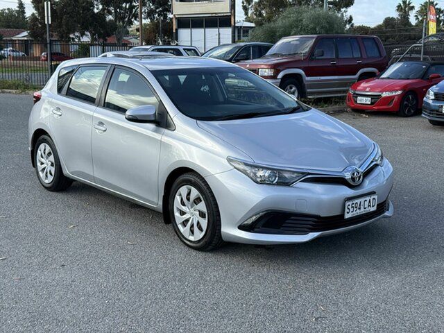 Used Toyota Corolla ZRE182R Ascent S-CVT Gepps Cross, 2015 Toyota Corolla ZRE182R Ascent S-CVT Silver 7 Speed Constant Variable Hatchback