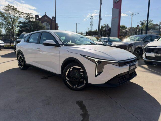 Demo Kia K4 CL4m MY26 Sport+ East Maitland, 2025 Kia K4 CL4m MY26 Sport+ Clear White 1 Speed Constant Variable Hatchback