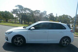 2021 Hyundai i30 PD.V4 MY22 White 6 Speed Sports Automatic Hatchback