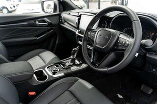 2026 Isuzu MU-X RJ MY25.5 LS-T Rev-Tronic White 8 Speed Sports Automatic Wagon