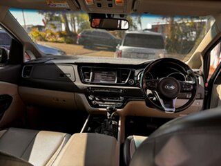 2016 Kia Carnival YP MY16 Platinum Silver Metallic 6 Speed Sports Automatic Wagon