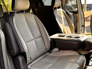 2016 Kia Carnival YP MY16 Platinum Silver Metallic 6 Speed Sports Automatic Wagon