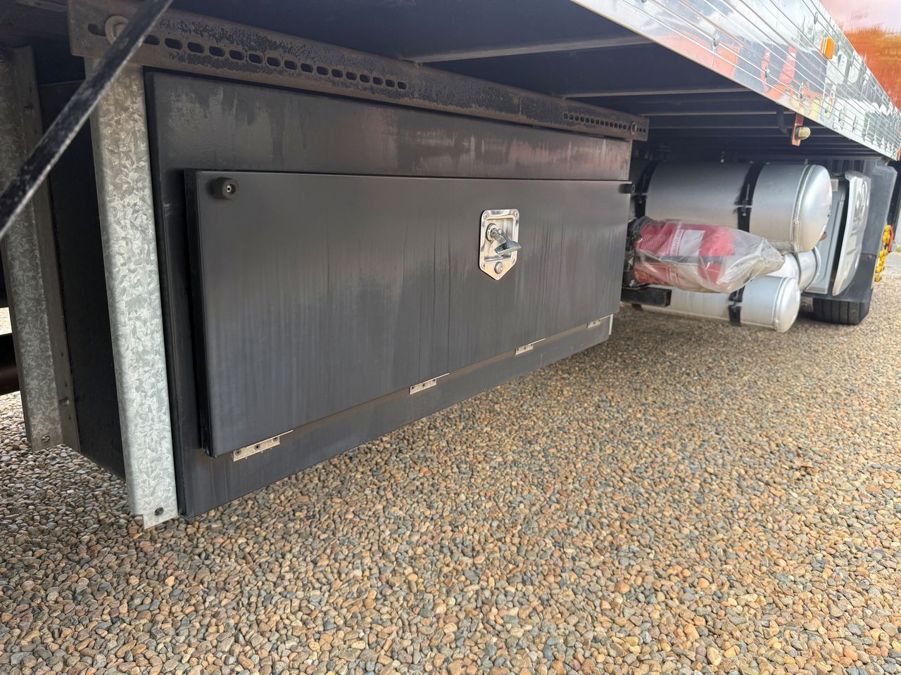 2019 UD Quon CD 25-360 Orange Pantech 7.7l 6x2 image 13