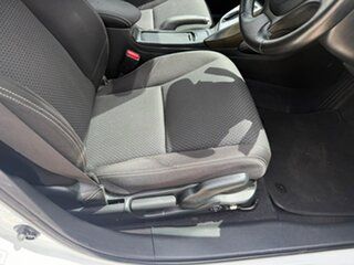 2015 Honda Civic 9th Gen MY15 VTi-L White 5 Speed Sports Automatic Hatchback