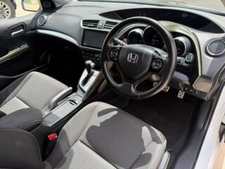 2015 Honda Civic 9th Gen MY15 VTi-L White 5 Speed Sports Automatic Hatchback