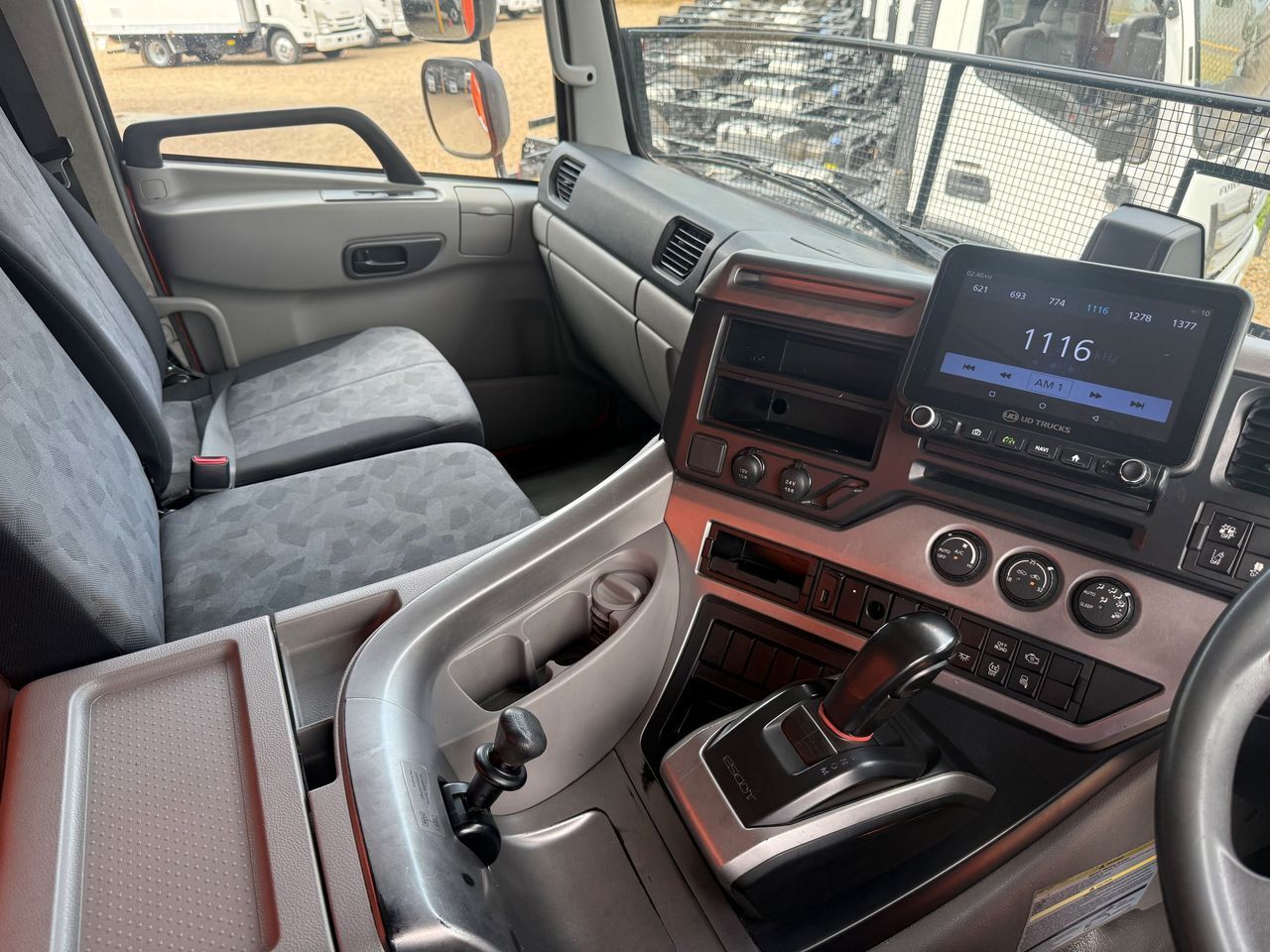 2019 UD Quon CD 25-360 Orange Pantech 7.7l 6x2 image 19