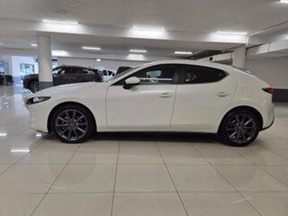 2024 Mazda 3 BP2H7A G20 SKYACTIV-Drive Evolve White 6 Speed Sports Automatic Hatchback