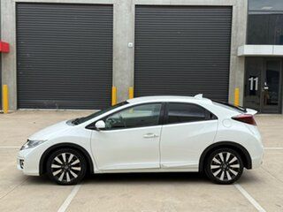 2015 Honda Civic 9th Gen MY15 VTi-L White 5 Speed Sports Automatic Hatchback