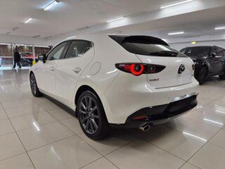 2024 Mazda 3 BP2H7A G20 SKYACTIV-Drive Evolve White 6 Speed Sports Automatic Hatchback