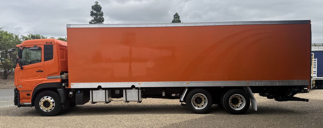 2019 UD Quon CD 25-360 Orange Pantech 7.7l 6x2 image 5
