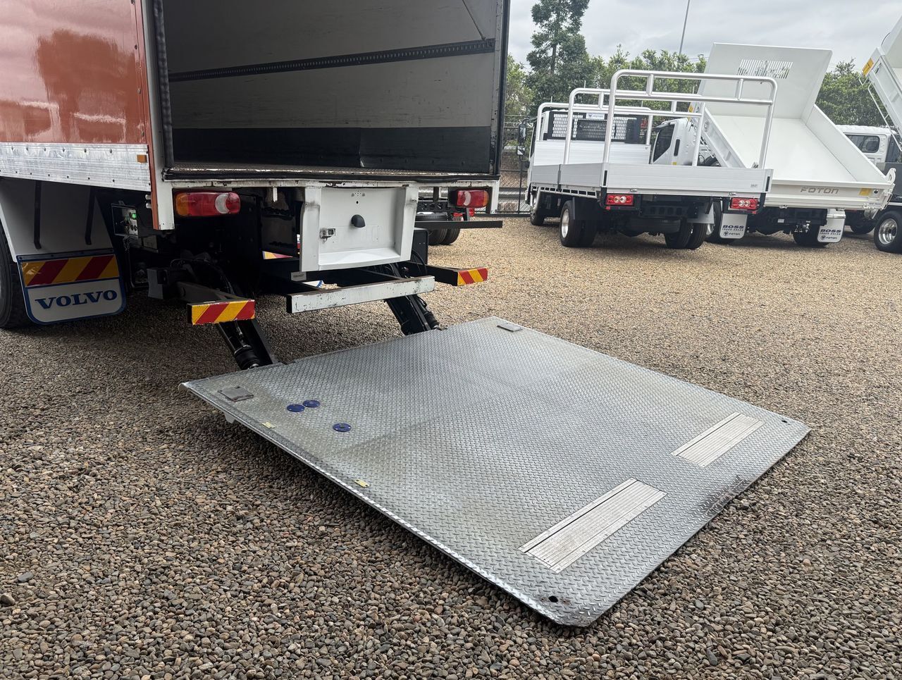 2019 UD Quon CD 25-360 Orange Pantech 7.7l 6x2 image 7