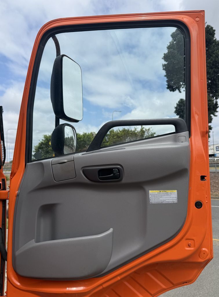 2019 UD Quon CD 25-360 Orange Pantech 7.7l 6x2 image 14