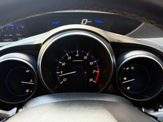 2015 Honda Civic 9th Gen MY15 VTi-L White 5 Speed Sports Automatic Hatchback