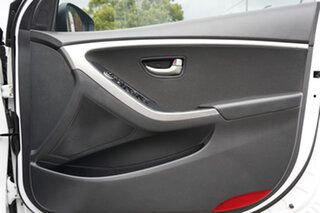 2016 Hyundai i30 GD4 Series II MY17 Active White 6 Speed Manual Hatchback