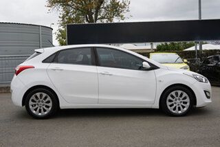 2016 Hyundai i30 GD4 Series II MY17 Active White 6 Speed Manual Hatchback.