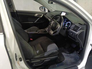 2013 Lexus CT ZWA10R MY13 CT200h Prestige White 1 Speed Constant Variable Hatchback Hybrid