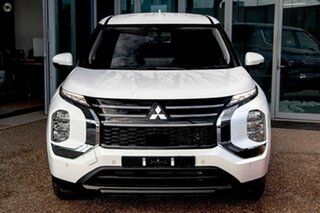 2026 Mitsubishi Outlander ZM MY26 ES 2WD White 8 Speed Constant Variable Wagon.