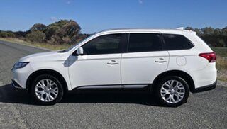 2019 Mitsubishi Outlander ZL MY20 ES 2WD White 6 Speed Constant Variable Wagon