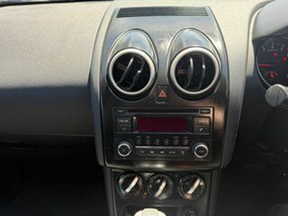 2012 Nissan Dualis J10 Series II MY2010 ST Hatch X-tronic 2WD White 6 Speed Constant Variable