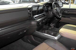 2026 Chevrolet Silverado T1 MY26 1500 ZR2 Pickup Crew Cab W/Tech Pack Black 10 Speed Automatic