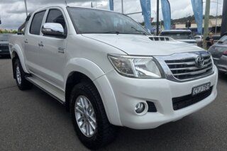 2015 Toyota Hilux KUN26R MY14 SR5 Double Cab White 5 Speed Automatic Utility.