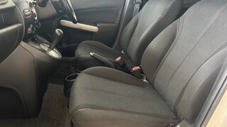 2009 Mazda 2 White Hatchback
