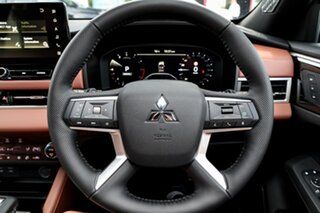 2026 Mitsubishi Outlander ZM MY26 Exceed Tourer AWD White Diamond 8 Speed Constant Variable Wagon
