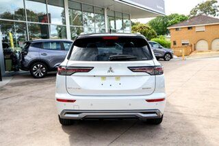 2026 Mitsubishi Outlander ZM MY26 Exceed Tourer AWD White Diamond 8 Speed Constant Variable Wagon