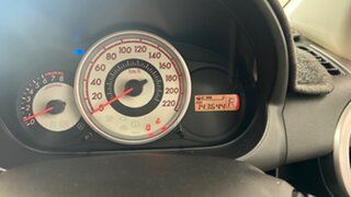 2009 Mazda 2 White Hatchback