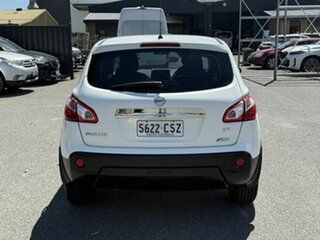 2012 Nissan Dualis J10 Series II MY2010 ST Hatch X-tronic 2WD White 6 Speed Constant Variable
