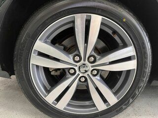 2013 Holden Commodore VF MY14 SS Green 6 Speed Sports Automatic Sedan