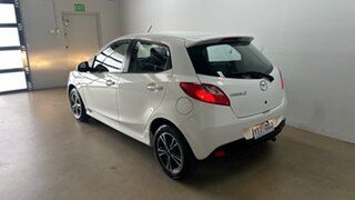 2009 Mazda 2 White Hatchback