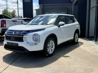 2026 Mitsubishi Outlander ZM ES 2WD White 6 Speed Automatic Wagon.