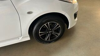 2009 Mazda 2 White Hatchback