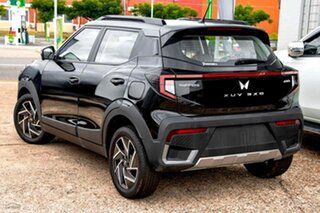 2025 Mahindra XUV3XO MY25 AX5L Black 6 Speed Automatic Wagon