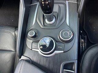 2017 Alfa Romeo Giulia Super 8 Speed Sports Automatic Sedan