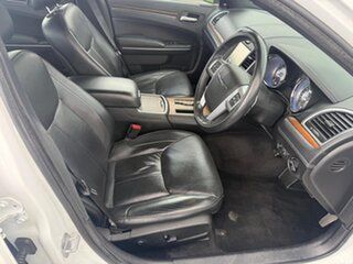 2014 Chrysler 300 LX MY14 C Luxury White 5 Speed Sports Automatic Sedan