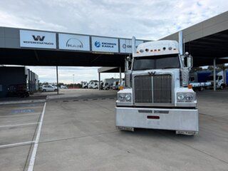 2015 Western Star 4900 Series 4900FXT Manual.