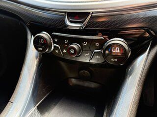 2016 Holden Commodore VF II MY16 SS V White 6 Speed Sports Automatic Sedan