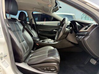 2016 Holden Commodore VF II MY16 SS V White 6 Speed Sports Automatic Sedan