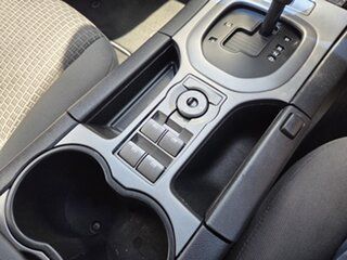2011 Holden Commodore VE II MY12 Omega White 6 Speed Sports Automatic Sedan