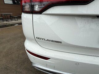 2024 Mitsubishi Outlander ZM MY24 LS 2WD White 8 Speed Constant Variable Wagon