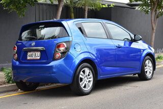 2015 Holden Barina TM MY15 CD Blue 6 Speed Automatic Hatchback