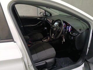 2018 Holden Astra BK MY19 R+ White 6 Speed Sports Automatic Hatchback