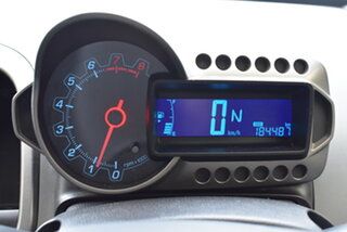 2015 Holden Barina TM MY15 CD Blue 6 Speed Automatic Hatchback