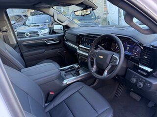 2026 Chevrolet Silverado T1 MY26i 1500 LTZ Premium Pickup Crew Cab W/Tech Pack Polar White Tricoat