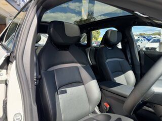 2026 Mazda CX-6E GR E35 GT Crystal White Pearl / Jet Blac 1 Speed Reduction Gear Wagon